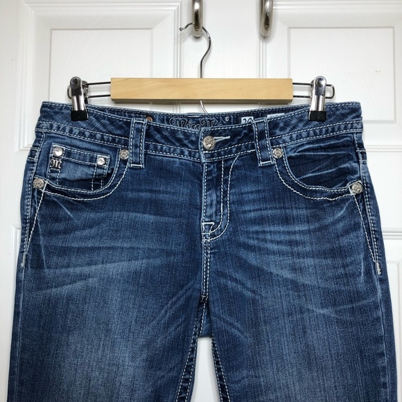 Miss Me Stretchy Distressed Detail Mid Rise Skinny Medium Wash Jeans  29 - Picture 3 of 15